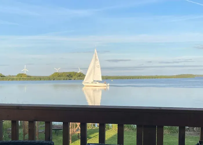 Protected Fjord With Fjord Views Feriehus