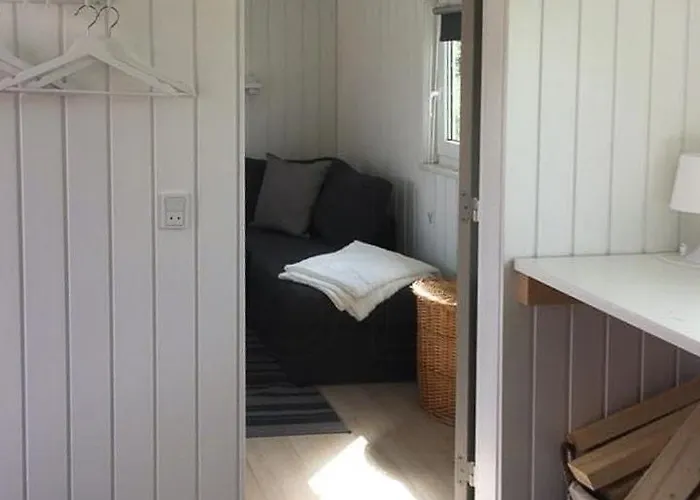 Protected Fjord With Fjord Views Feriehus *