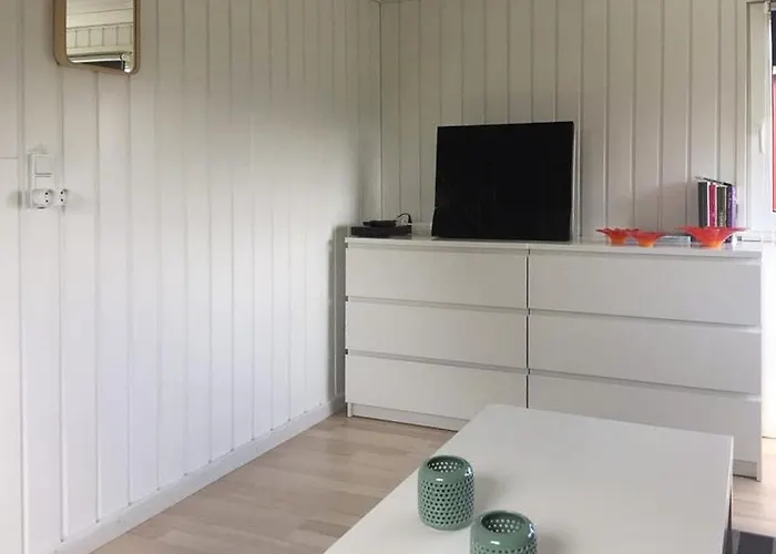 Feriehus Protected Fjord With Fjord Views